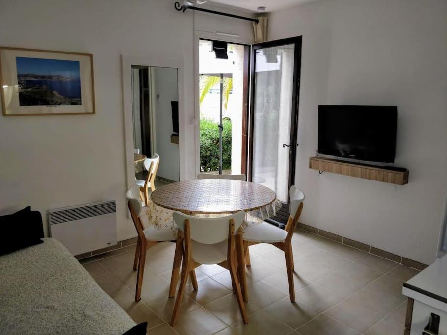 St Raphael 37M2, Piscine, Wifi, Commerces Mer 5Mn A Pieds Saint-Raphael  Exterior photo